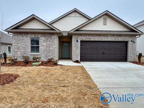 226 Paca Ln, Huntsville, AL, 35811-8172 | Card Image