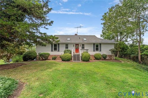 71 Egret Point Dr, Locust Hill, VA, 23092-9710 | Card Image