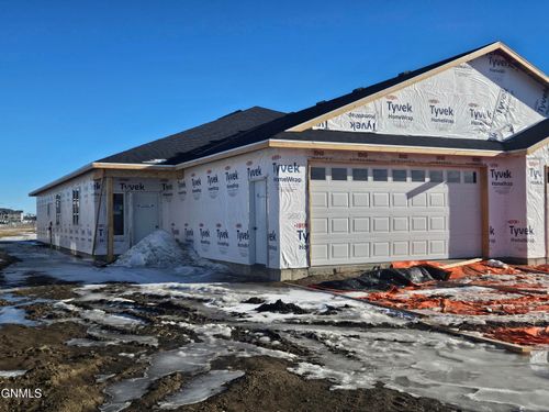 2510 34th Avenue Se, Mandan, ND, 58554 | Card Image