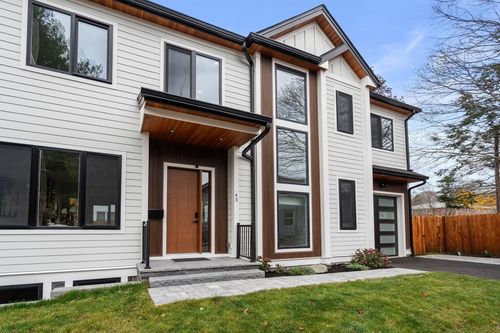 45-45 River Ave, Newton, MA, 02464-1324 | Card Image