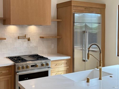 670 Oak Ln, Sonoma, CA, 95476-7168 | Card Image