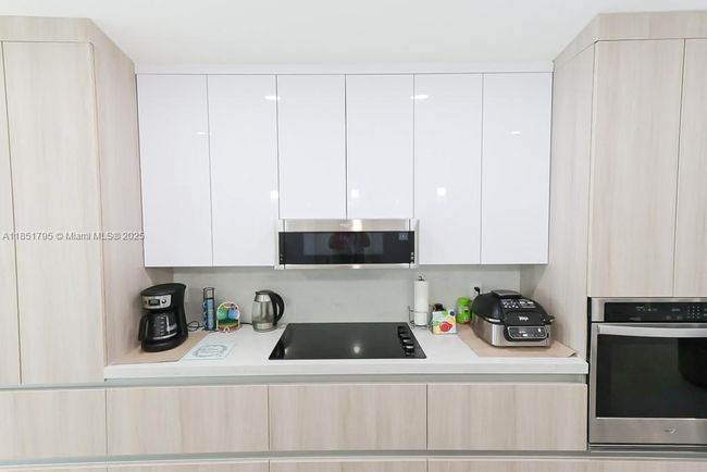3813 Sw 149 Th Pl, House other with 4 bedrooms, 3 bathrooms and null parking in Miami FL | Image 9
