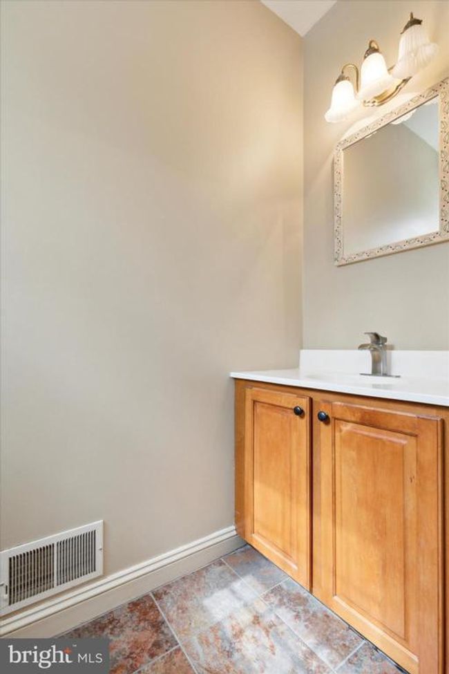 1329 Hilltown Pike, House other with 4 bedrooms, 5 bathrooms and null parking in Line Lexington PA | Image 25