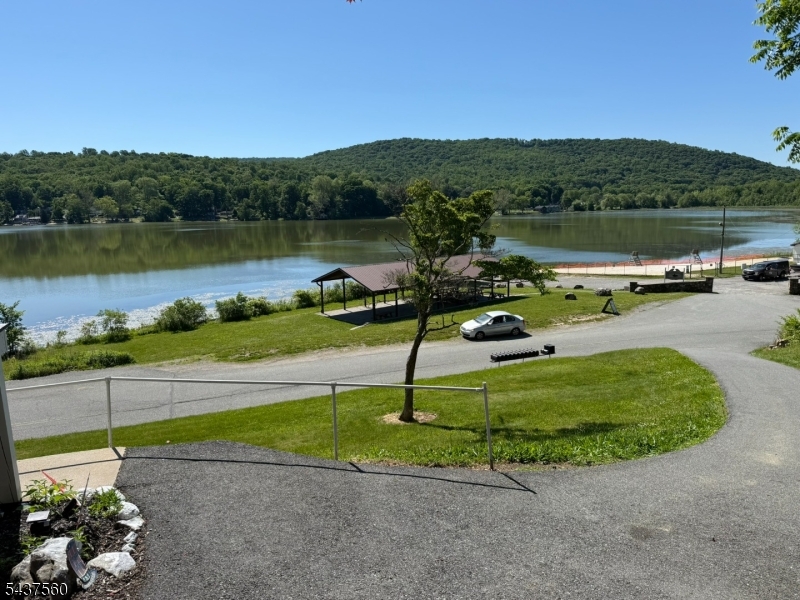 Residential Lease in Liberty Twp. 4