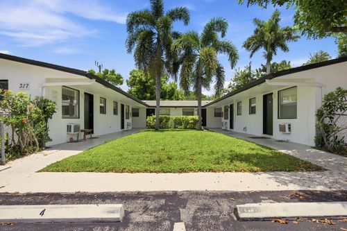 7-317 N 61st Ter, Hollywood, FL, 33024-7949 | Card Image