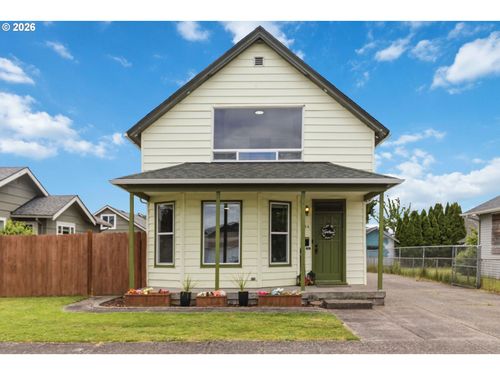 704 Columbia St, Kelso, WA, 98626-4502 | Card Image