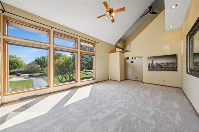 131 San Carlos Rd, House other with 3 bedrooms, 3 bathrooms and 6 parking in Minooka IL | Image 6