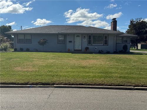 2721 Algonquin Dr, Poland, OH, 44514-1809 | Card Image