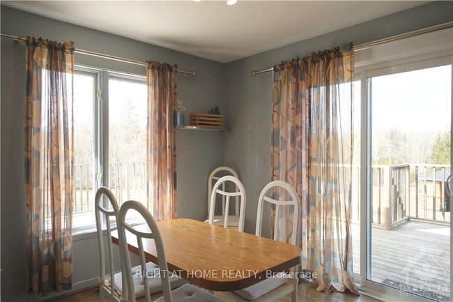3617 Vaughan Side Rd, House other with 3 bedrooms, 2 bathrooms and 10 parking in Carp ON | Image 4