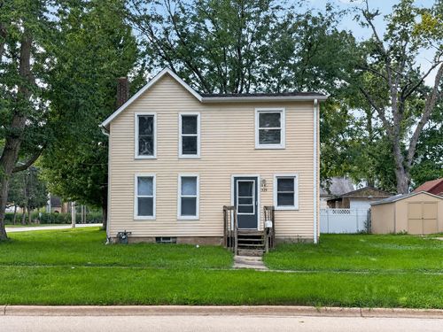 529 Locust St, Sycamore, IL, 60178-2223 | Card Image
