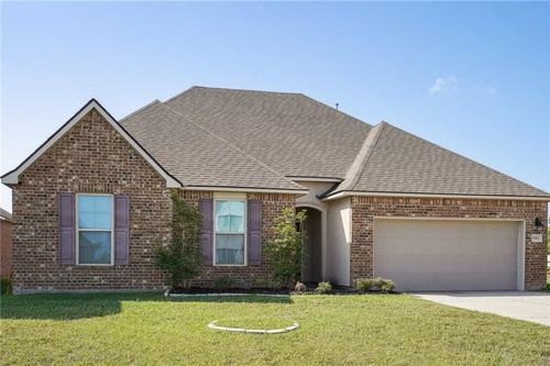 824 Lakeshore Village Dr, Slidell, LA, 70461-6605 | Card Image