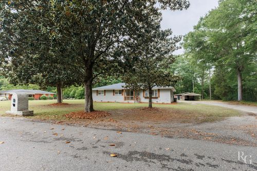 1904 Harbuck Dr, PHENIX CITY, AL, 36870-3418 | Card Image