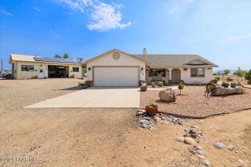 900 W Road 2 S, Chino Valley, AZ, 86323-6342 | Card Image
