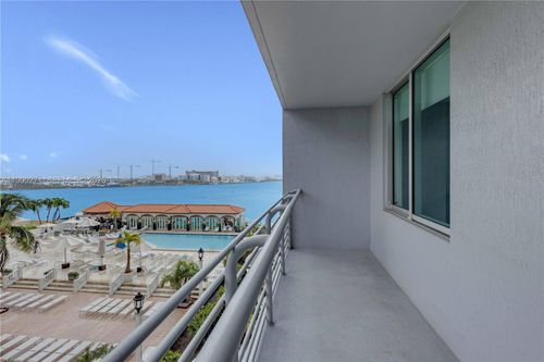 apt-1004-335 S Biscayne Blvd, Miami, FL, 33131-2316 | Card Image