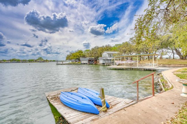 1833 Highland Dr, House other with 3 bedrooms, 2 bathrooms and null parking in Highland Haven TX | Image 21