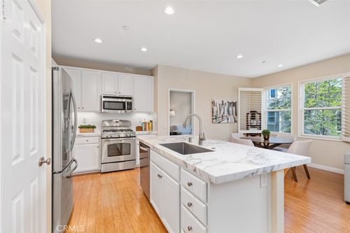 37 Rumford St, Ladera Ranch, CA, 92694-1010 | Card Image