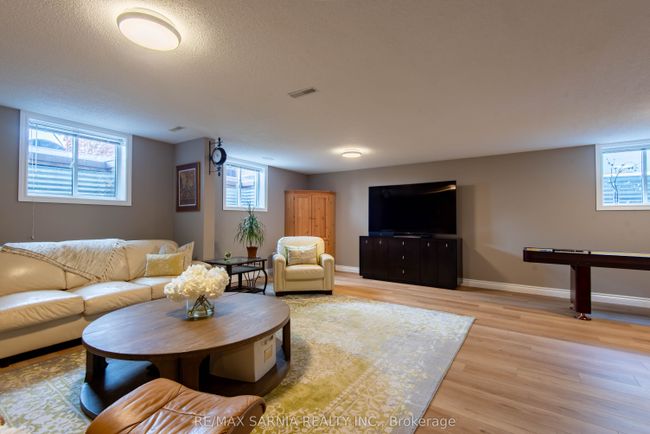 4062 Bluepoint Dr, House other with 3 bedrooms, 3 bathrooms and 4 parking in Town Of Plympton Wyoming ON | Image 34