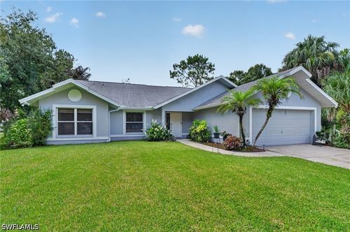 2581 4th Ave Ne, Naples, FL, 34120-4940 | Card Image