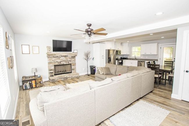 401 Brookwoods Ln, House other with 3 bedrooms, 3 bathrooms and 4 parking in Dahlonega GA | Image 5