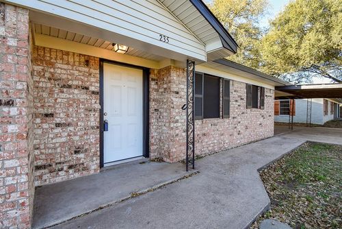 235 Highway 90 E, Sealy, TX, 77474-4005 | Card Image