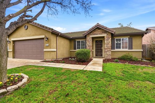 4831 W Rialto Avenue, Visalia, CA, 93277 | Card Image