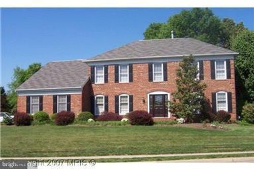 15559 Eagle Tavern Ln, CENTREVILLE, VA, 20120-3705 | Card Image