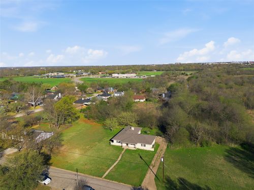 525 Lake Park Ave, Waxahachie, TX, 75165-2767 | Card Image