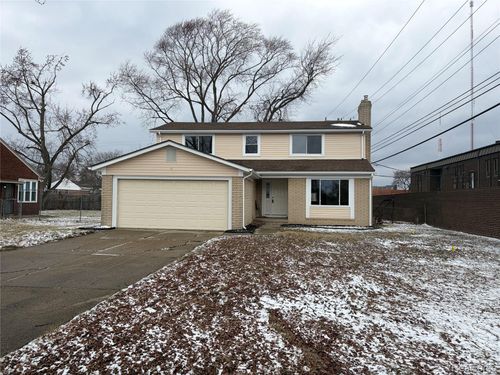 15542 Pennsylvania St, Southfield, MI, 48075-3110 | Card Image