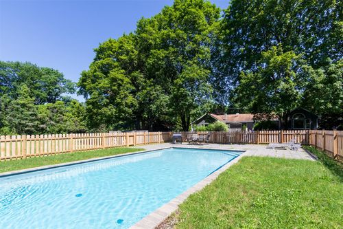 58 Salisbury Tpke, Rhinebeck, NY, 12572-3016 | Card Image