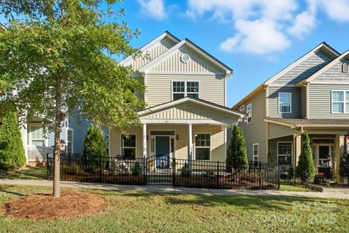 305 E Mckibben St, Waxhaw, NC, 28173-9908 | Card Image