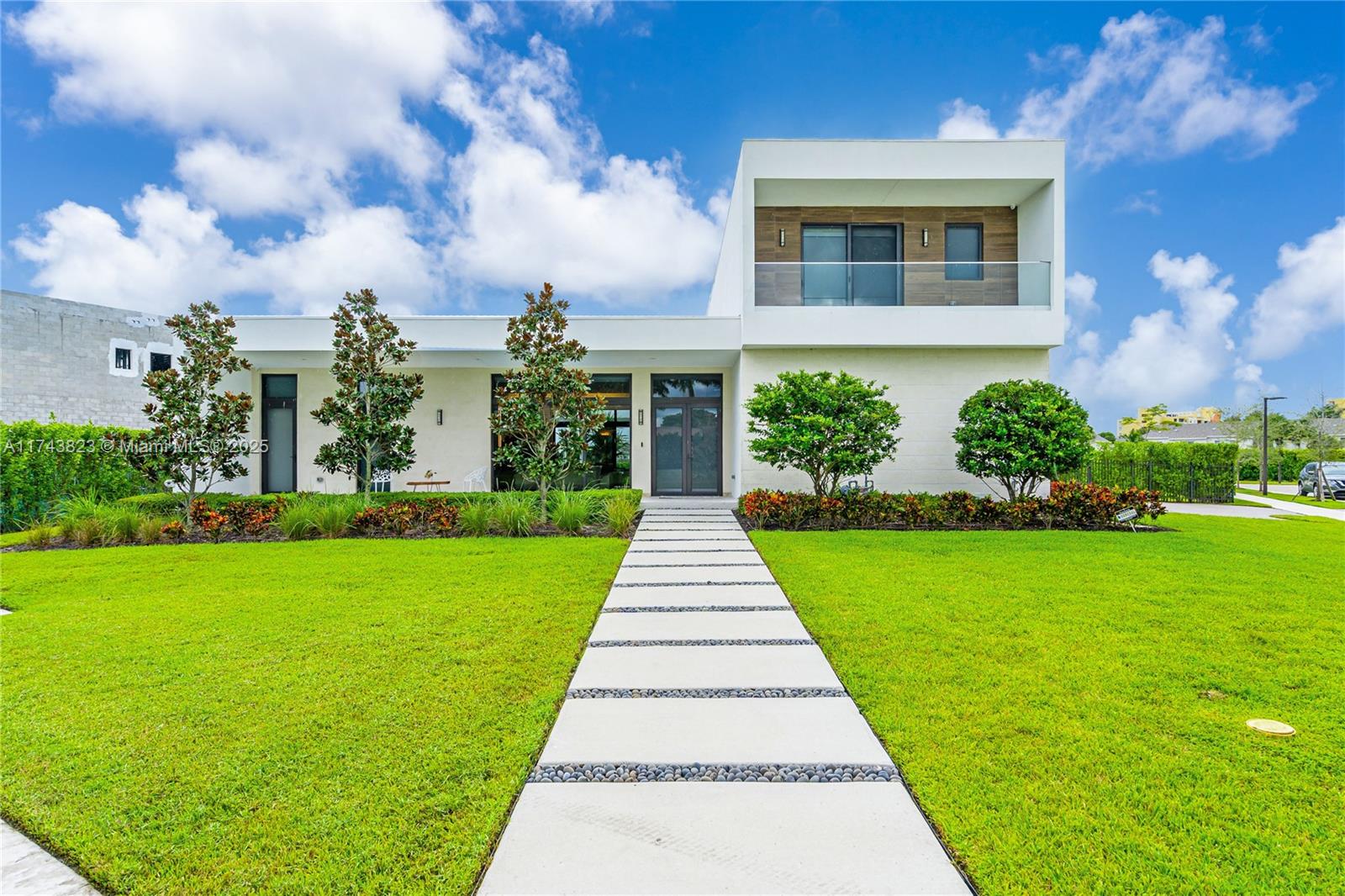 16779 Botaniko Dr N, For Rent in Weston - Zoocasa