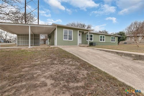 17 Matthews Dr, Lampasas, TX, 76550-1524 | Card Image