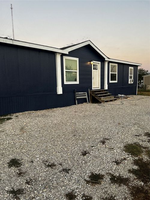 113 Meridian Ln, Luling, TX, 78648 | Card Image