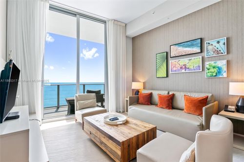 702-4111 S Ocean Dr, Hollywood, FL, 33019-3055 | Card Image