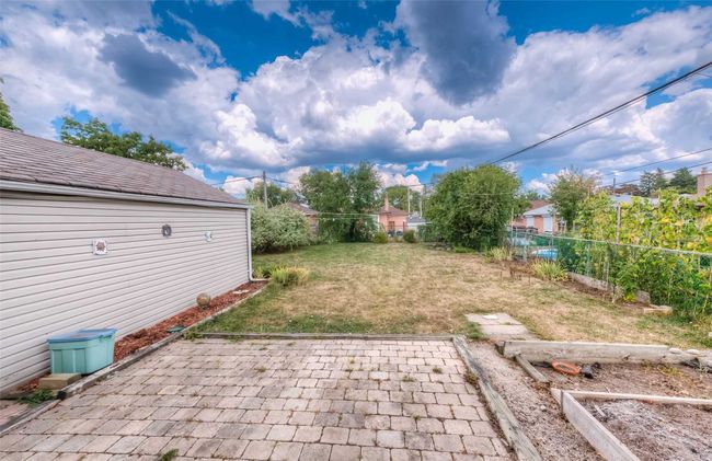 20 Lamella Rd, House other with 3 bedrooms, 2 bathrooms and 5 parking in Etobicoke ON | Image 32
