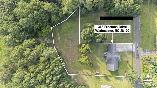 318 Freeman Ave, Wadesboro, NC, 28170-2614 | Card Image