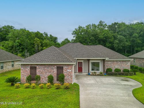 508 Dynsmore Pl, Long Beach, MS, 39560-3143 | Card Image