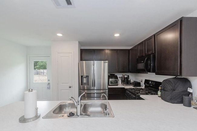 5050 Hurston Park Trl, House other with 3 bedrooms, 2 bathrooms and 2 parking in Fresno TX | Image 14