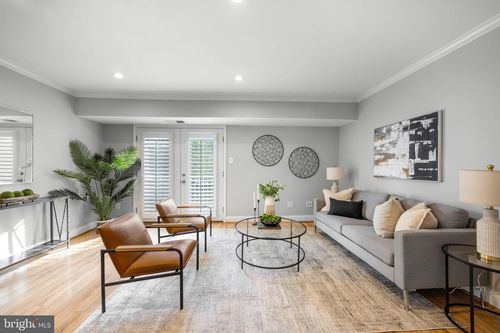 6145 Strasburg Dr, CENTREVILLE, VA, 20121-2278 | Card Image