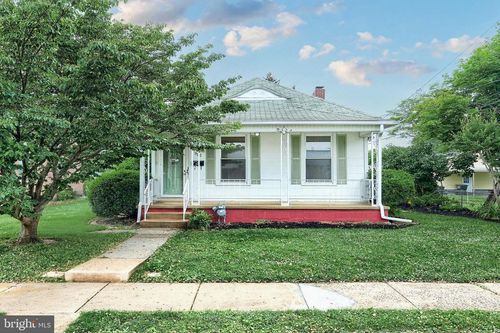 806 Pacific Ave, YORK, PA, 17404-2361 | Card Image