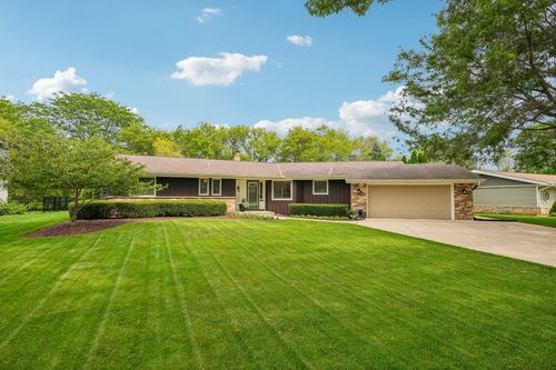 3428 S 119th St, West Allis, WI, 53227-3917 | Card Image