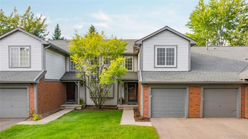 509 Winwood Cir, Walled Lake, MI, 48390-3575 | Card Image
