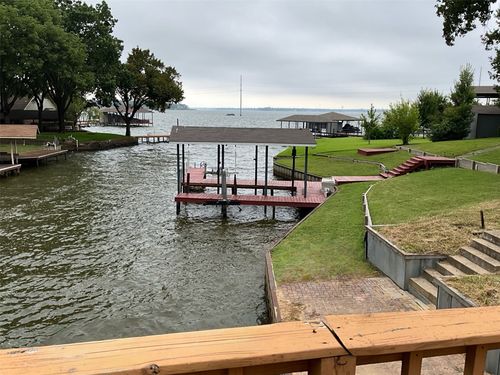 501 Shoreline Dr, Tool, TX, 75143-2364 | Card Image