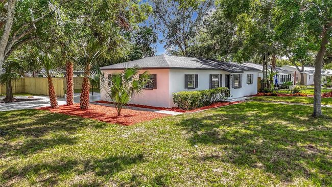 4202 W Bay Vista Ave, House other with 4 bedrooms, 2 bathrooms and null parking in TAMPA FL | Image 4