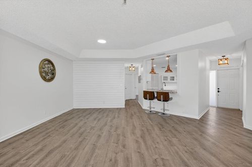 9074 Chatsworth Cascades, Boca Raton, FL, 33434-5605 | Card Image