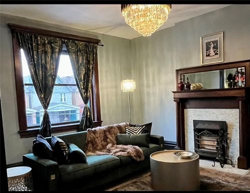 2-219 Gross St, Pittsburgh, PA, 15224-1613 | Card Image