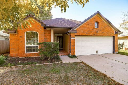 15013 Big Falls Dr, Leander, TX, 78641-3028 | Card Image