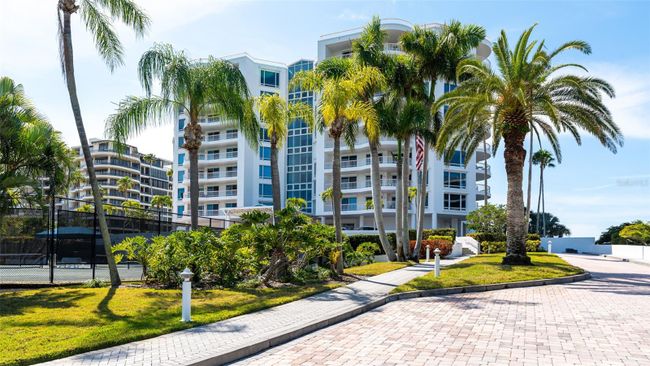 PH1 - 455 Longboat Club Road, Condo with 3 bedrooms, 3 bathrooms and null parking in Longboat Key FL | Image 2