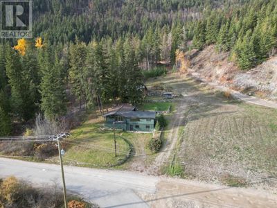 8945 Thuya Creek Rd, House other with 4 bedrooms, 1 bathrooms and 4 parking in Little Fort BC | Image 2