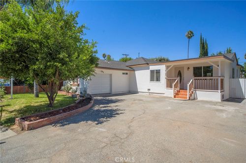 19143 Jovan, Tarzana, CA, 91335 | Card Image